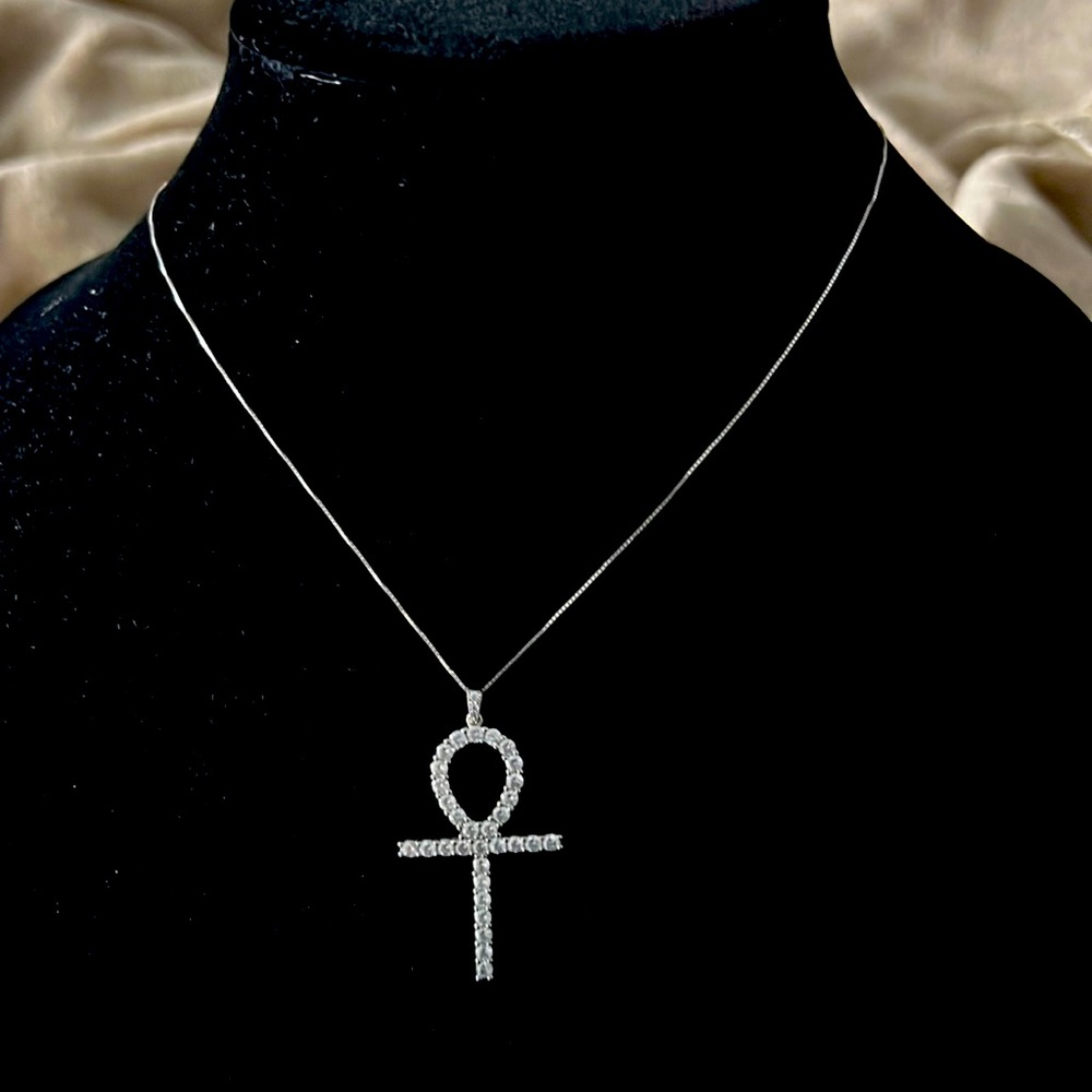 Silver necklace